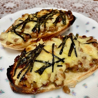 自家製コッペパンで香ばしいマヨチー☆納豆トースト